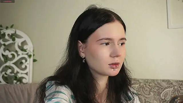 Glow hollow online show from 02.13.26