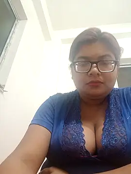 Snapshot of Elie_Hallway chatting on 02.28.26 Elie Hallway online show from 02.28.26