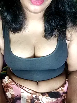 Snapshot of Maya-2010 chatting on 02.28.26 Maya-2010 online show from 02.28.26