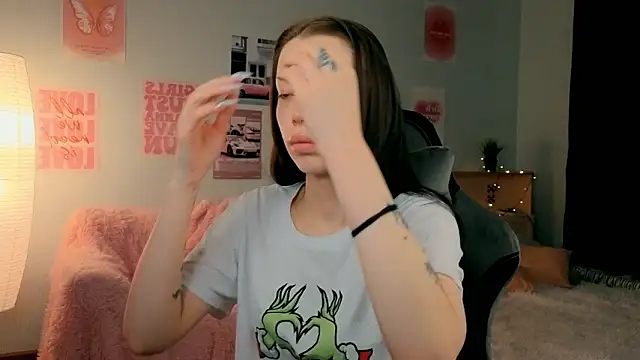 Snapshot of Vexnexe chatting on 03.02.26 Vexnexe online show from 03.02.26