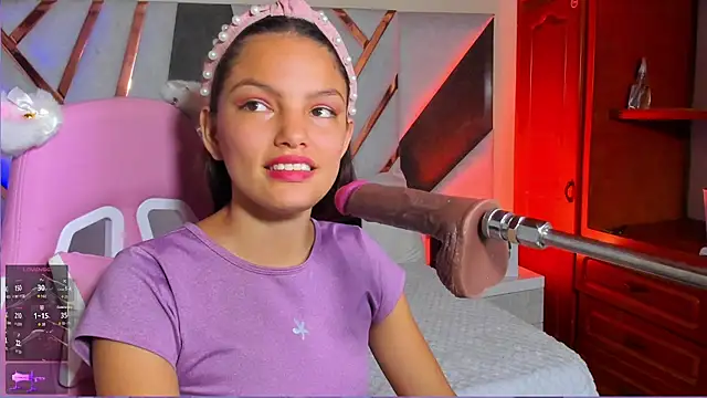 Snapshot of isa_kolins chatting on 02.23.26 isa kolins online show from 02.23.26