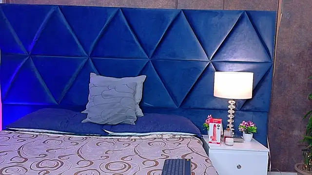 Snapshot of Britany_Fox_ chatting on 02.14.26 Britany Fox online show from 02.14.26