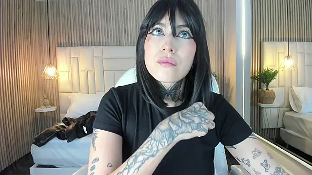 Snapshot of Ravenn21x chatting on 02.27.26 Ravenn21x online show from 02.27.26