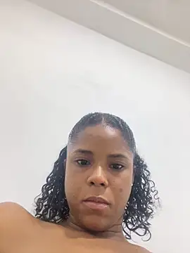 Snapshot of LIA_PARKERR chatting on 04.25.26 LIA PARKERR online show from 04.25.26