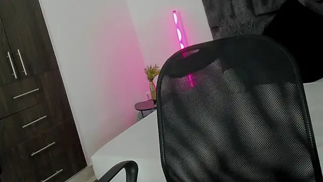 Snapshot of Malory_Saenzz chatting on 02.24.26 Malory Saenzz online show from 02.24.26