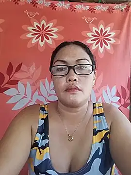 Snapshot of sexymom_siovie chatting on 05.22.26 sexymom siovie online show from 05.22.26