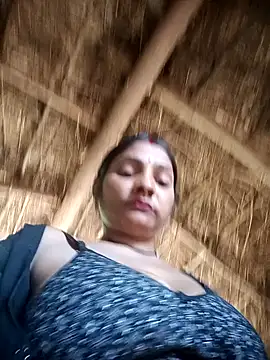 Snapshot of Hotty_raghni chatting on 02.15.26 Hotty raghni online show from 02.15.26