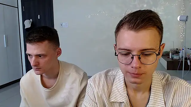 NikiKerryCum online show from 06.18.26