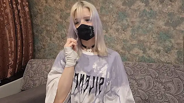 Snapshot of Yunakiss chatting on 02.15.26 Yunakiss online show from 02.15.26