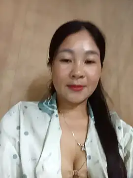 Snapshot of Dunk-namic chatting on 04.21.26 Dunk-namic online show from 04.21.26