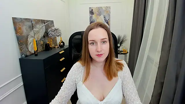 Snapshot of CaseyTerini chatting on 04.30.26 CaseyTerini online show from 04.30.26