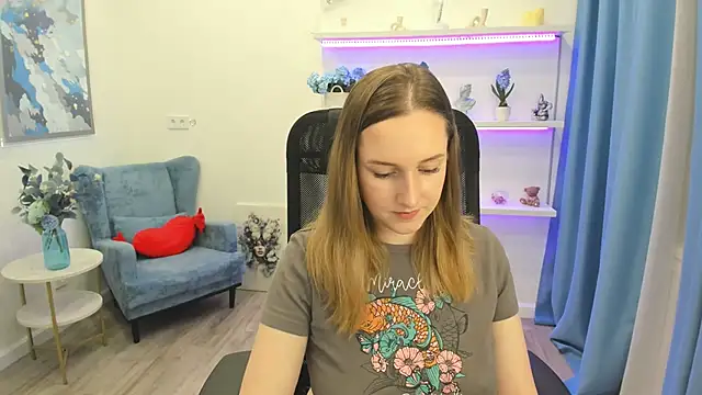 Snapshot of CaseyTerini chatting on 05.21.26 CaseyTerini online show from 05.21.26