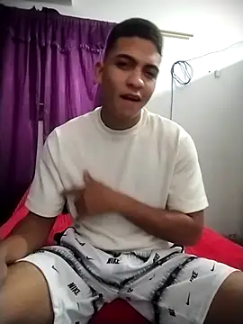 Snapshot of NikoHot_anatole chatting on 03.19.26 NikoHot anatole online show from 03.19.26