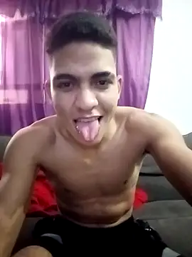 Snapshot of NikoHot_anatole chatting on 04.06.26 NikoHot anatole online show from 04.06.26