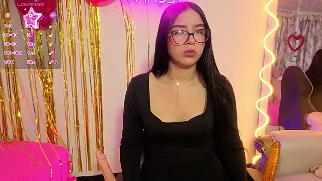 Snapshot of MILAH_TAY chatting on 02.26.26 MILAH TAY online show from 02.26.26