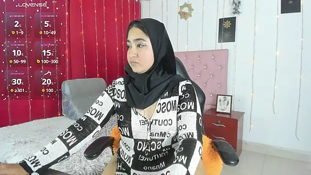 Snapshot of SamiraAwada chatting on 05.30.26 SamiraAwada online show from 05.30.26