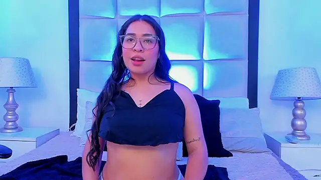 Snapshot of SussyFox chatting on 02.08.26 SussyFox online show from 02.08.26