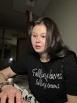 Snapshot of MelisaKis chatting on 02.25.26 MelisaKis online show from 02.25.26