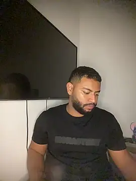 Snapshot of KLEYTON33 chatting on 02.01.26 KLEYTON33 online show from 02.01.26