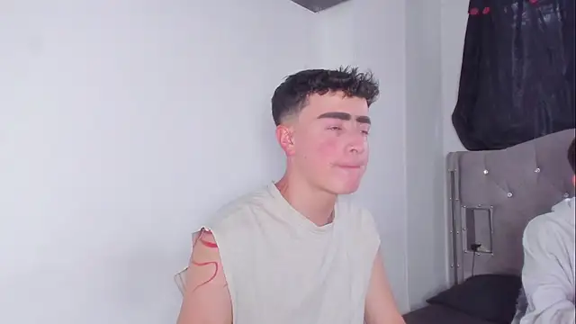 Snapshot of naughtysalomonn chatting on 04.17.26 naughtysalomonn online show from 04.17.26