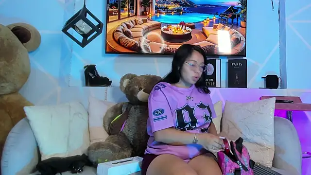 Snapshot of amy_noa chatting on 02.20.26 amy noa online show from 02.20.26