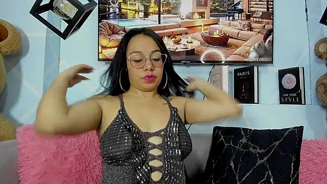 Snapshot of amy_noa chatting on 04.22.26 amy noa online show from 04.22.26