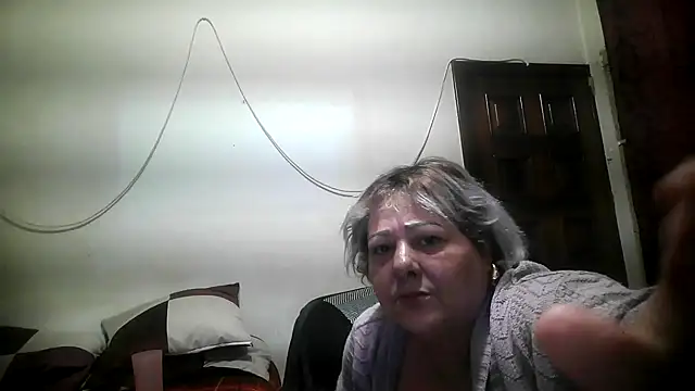 bialoba7 online show from 10.10.25