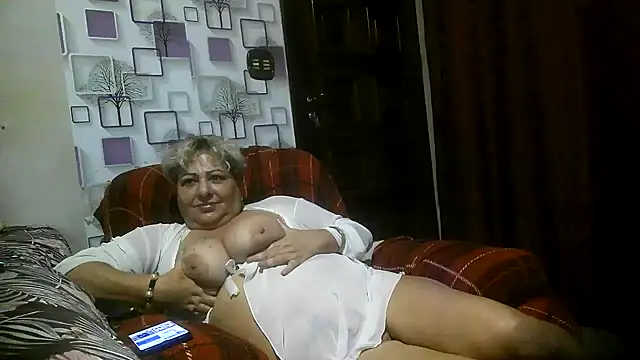 Snapshot of bialoba7 chatting on 07.23.26 bialoba7 online show from 07.23.26