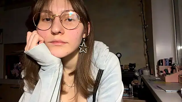 Miaaa Moon online show from 02.03.26