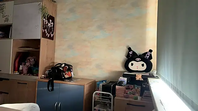 Miaaa Moon online show from 03.31.26