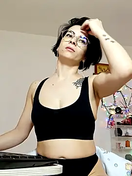 Snapshot of emacandy chatting on 02.09.26 emacandy online show from 02.09.26