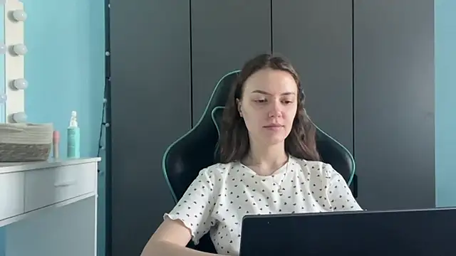 Snapshot of AndreeMerryman chatting on 02.17.26 AndreeMerryman online show from 02.17.26