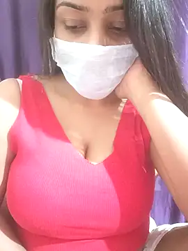 Snapshot of MidnightVibes_ chatting on 02.02.26 MidnightVibes online show from 02.02.26