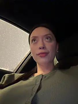 Snapshot of CityLynx chatting on 02.26.26 CityLynx online show from 02.26.26