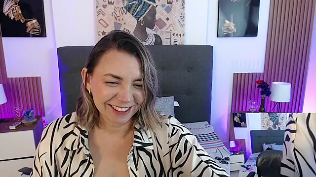 Snapshot of milfsecret69 chatting on 05.09.26 milfsecret69 online show from 05.09.26
