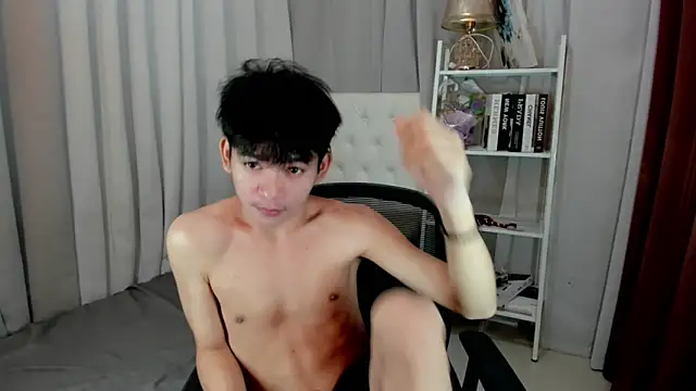 Snapshot of urtwinkjoshx chatting on 03.02.26 urtwinkjoshx online show from 03.02.26