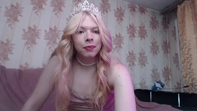 Snapshot of Cutie_Bambi chatting on 02.04.26 Cutie Bambi online show from 02.04.26