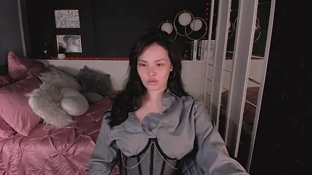 Maykinkya online show from 07.15.26