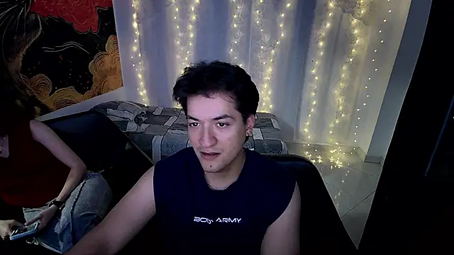 Snapshot of RoseSinsDonViktor chatting on 04.21.26 RoseSinsDonViktor online show from 04.21.26