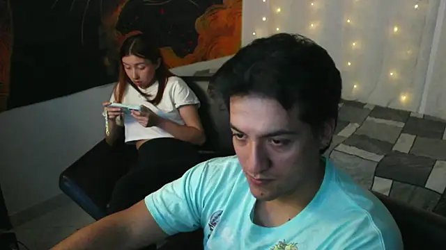 Snapshot of RoseSinsDonViktor chatting on 04.28.26 RoseSinsDonViktor online show from 04.28.26