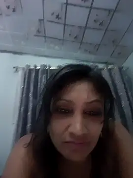 Snapshot of sexykajol2001 chatting on 04.29.26 sexykajol2001 online show from 04.29.26
