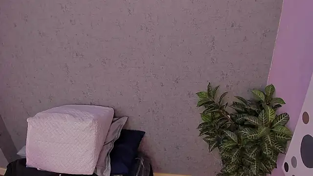 lil miia online show from 03.11.26