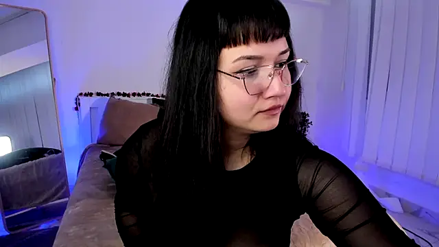 Briana Mayy online show from 03.29.26