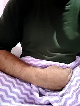 Snapshot of newtube0 chatting on 04.02.26 newtube0 online show from 04.02.26