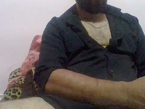 Snapshot of newtube0 chatting on 04.15.26 newtube0 online show from 04.15.26