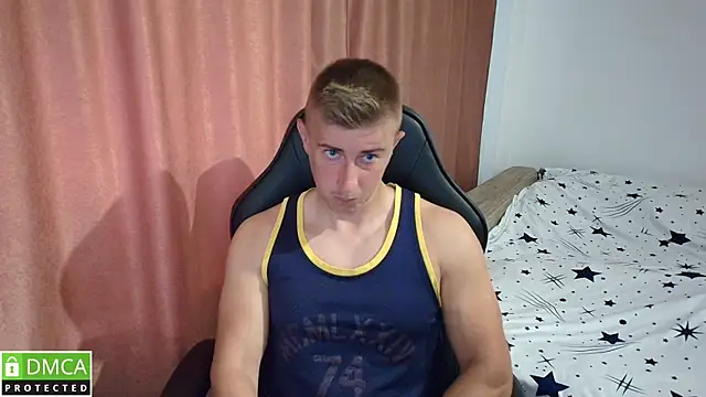 Snapshot of TodMusclePower9 chatting on 04.22.26 TodMusclePower9 online show from 04.22.26