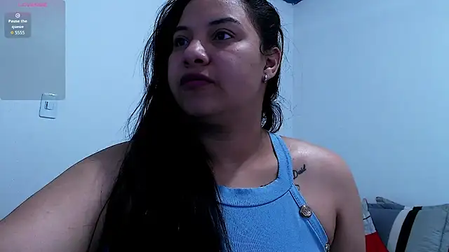 Snapshot of emily-rousee- chatting on 02.20.26 emily-rousee- online show from 02.20.26