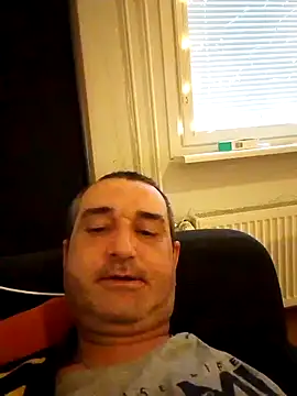 Snapshot of markostoitchev12 chatting on 11.24.25 markostoitchev12 online show from 11.24.25