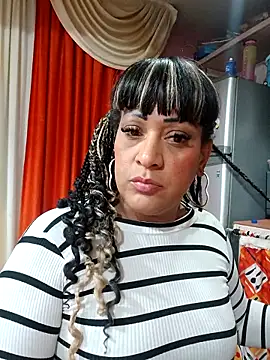 Snapshot of SabrinaColin chatting on 02.06.26 SabrinaColin online show from 02.06.26