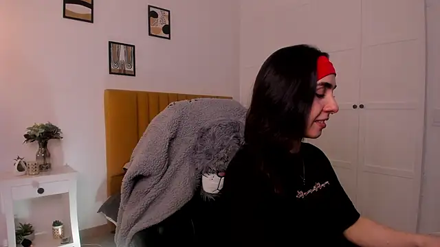 Luna tagliaferri online show from 02.14.26